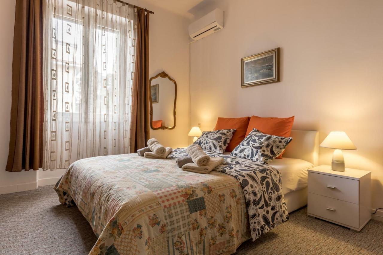 Apartment Kapo Split Exterior photo