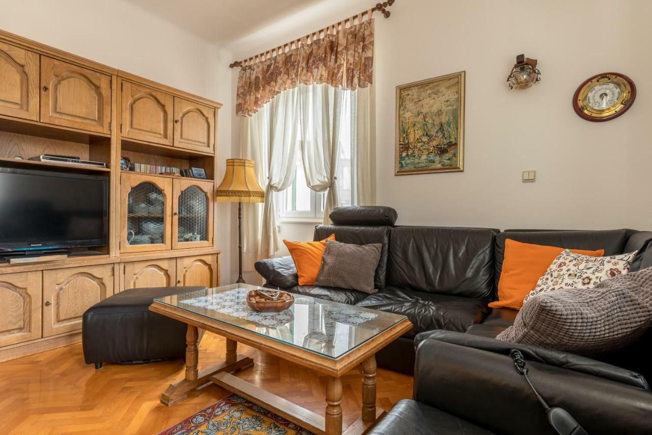 Apartment Kapo Split Exterior photo